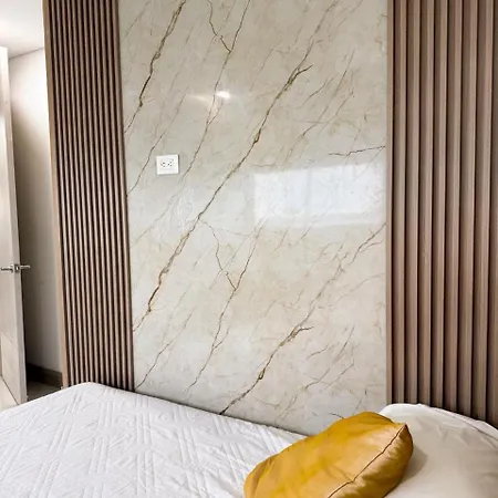 Apartamento En Palmetto Sunset Frente Al Mar Piso 20 *