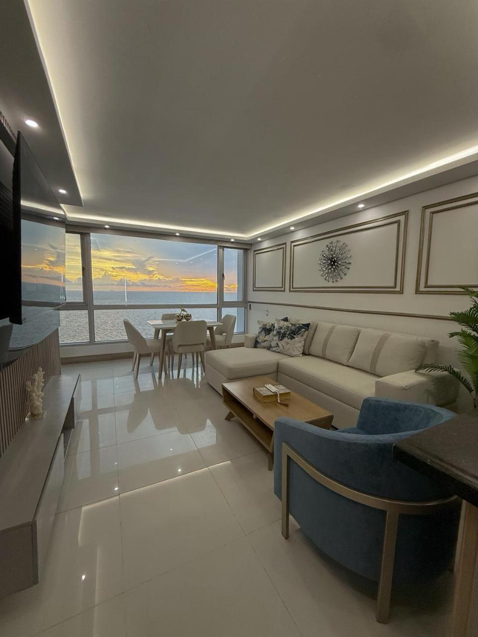 En Palmetto Sunset Frente Al Mar Piso 20 Cartagena